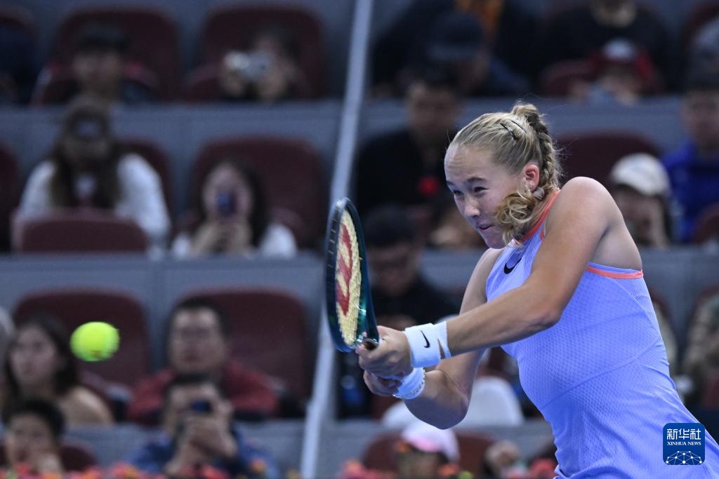 1.98米300磅！重型杀器即将加盟上海 他曾暴打文