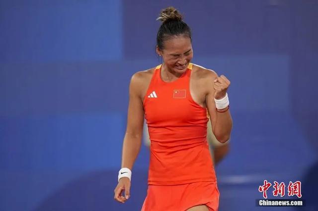 穿的职业素 穿的职业素