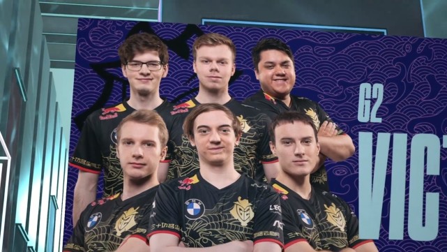 并非盲目 并非盲目